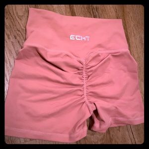 Echt Apparel crop top/scrunch high waisted shorts